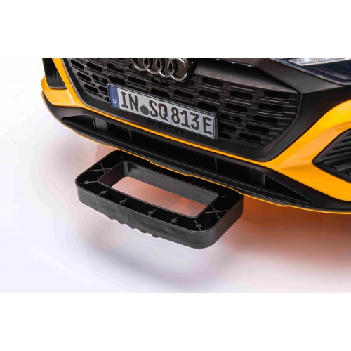 Vozidlo Audi SQ8 Žlté