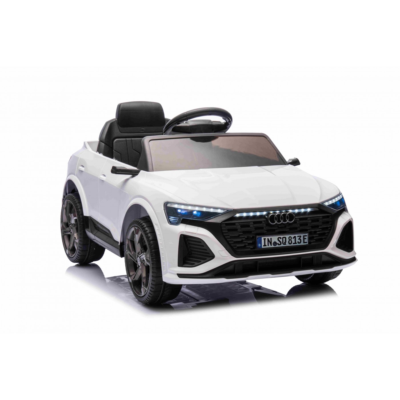 Vozidlo Audi SQ8 White