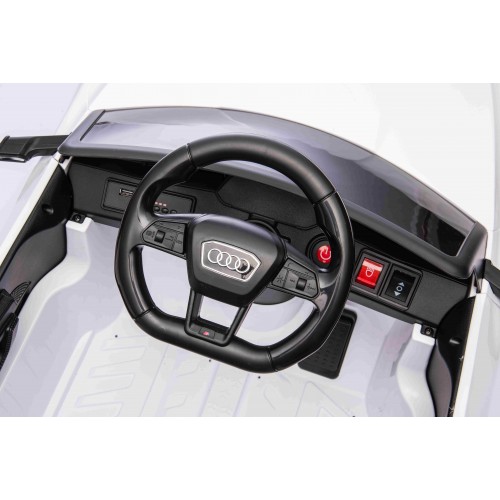 Vozidlo Audi SQ8 White