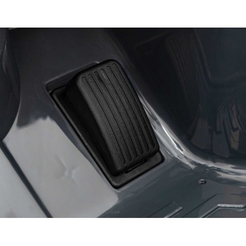 Vozidlo Audi RSQ E-TRON Sivé