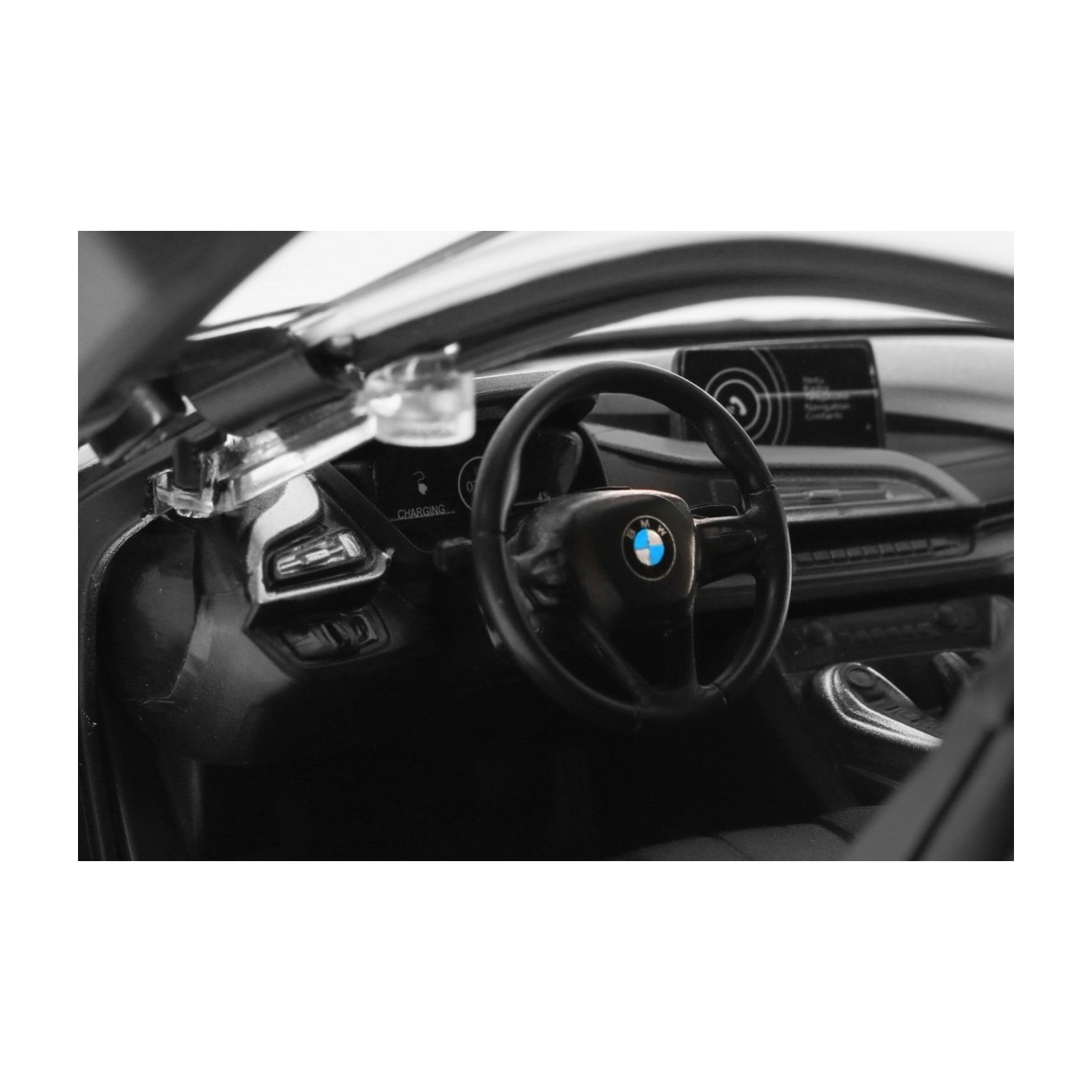 BMW i8 biele RASTAR model 1:14 Diaľkovo ovládané auto + ovládač 2,4 GHz