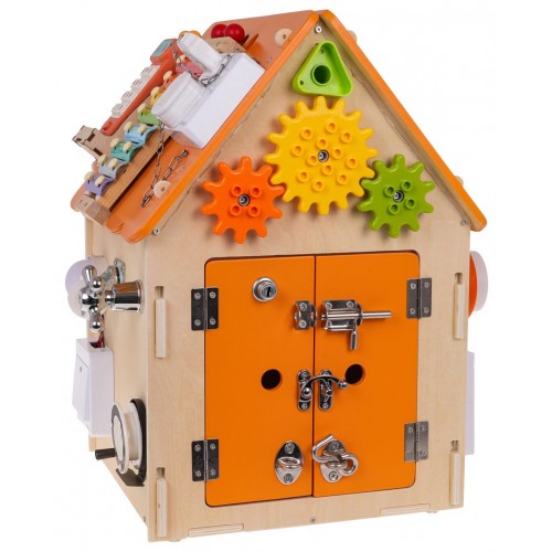 Multifunkčný interaktívny drevený domček