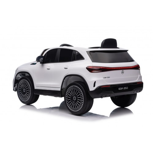 Vozidlo Mercedes Benz EQA 250 White