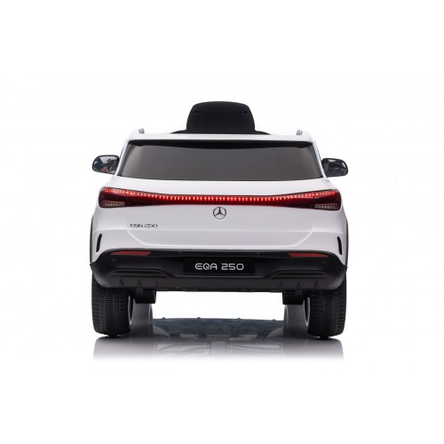 Vozidlo Mercedes Benz EQA 250 White