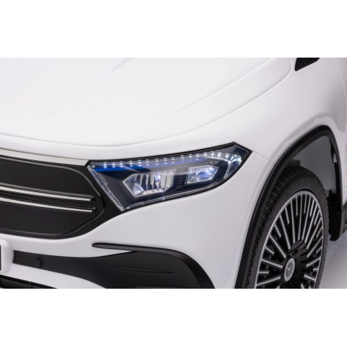 Vozidlo Mercedes Benz EQA 250 White