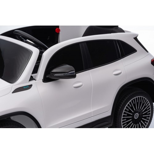 Vozidlo Mercedes Benz EQA 250 White