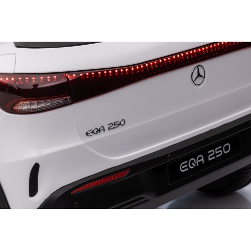 Vozidlo Mercedes Benz EQA 250 White