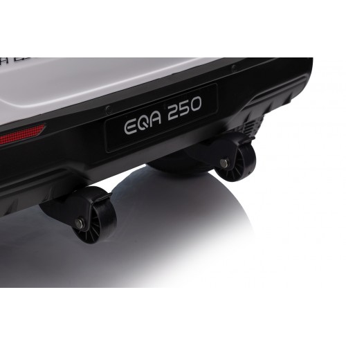 Vozidlo Mercedes Benz EQA 250 White