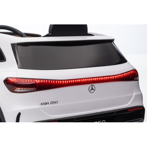 Vozidlo Mercedes Benz EQA 250 White