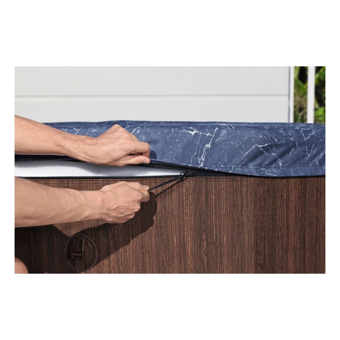 Lay-Z-Spa Toronto SMART Air Jet Jacuzzi BESTWAY