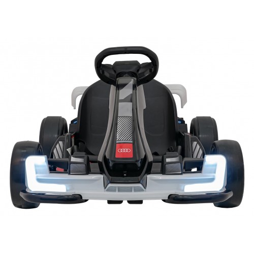 Kart Audi s driftovacou funkciou Biela
