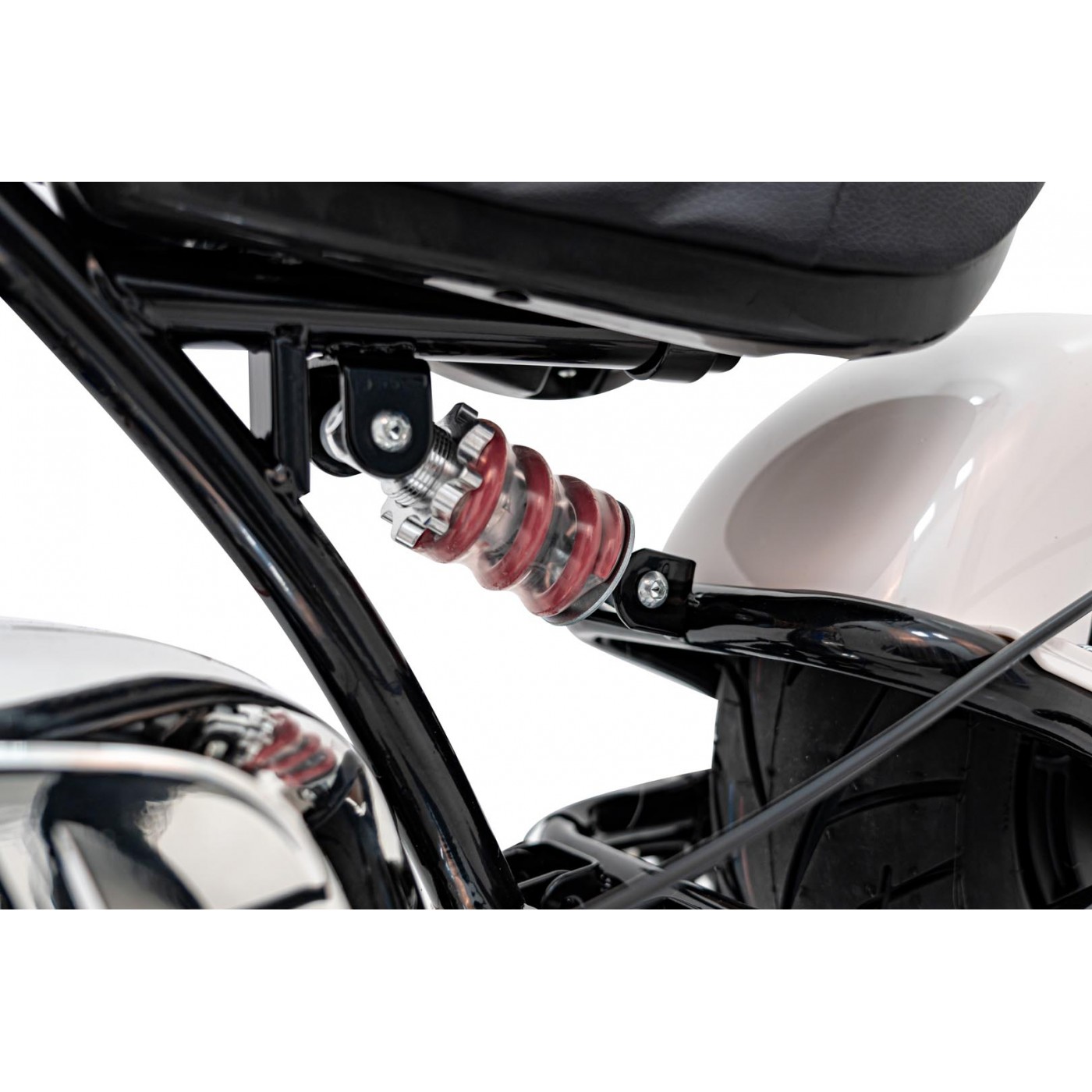 Chopper Warrior Motocykel Vehicle White