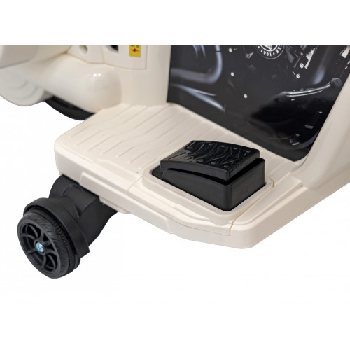 Pojazd Chopper INDIAN Biely