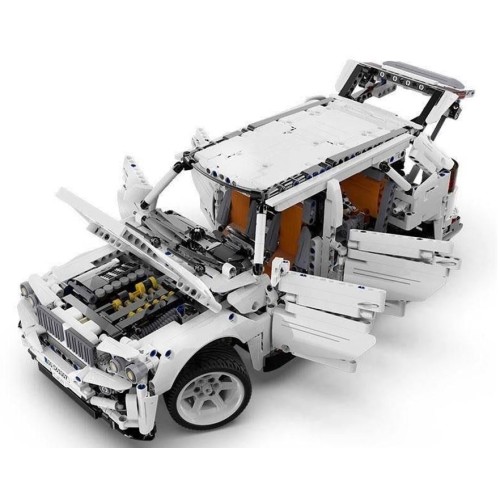 Stavebnica CaDA 2208 ks. Diaľkovo ovládané autíčko G5 4x4 pre deti 8+