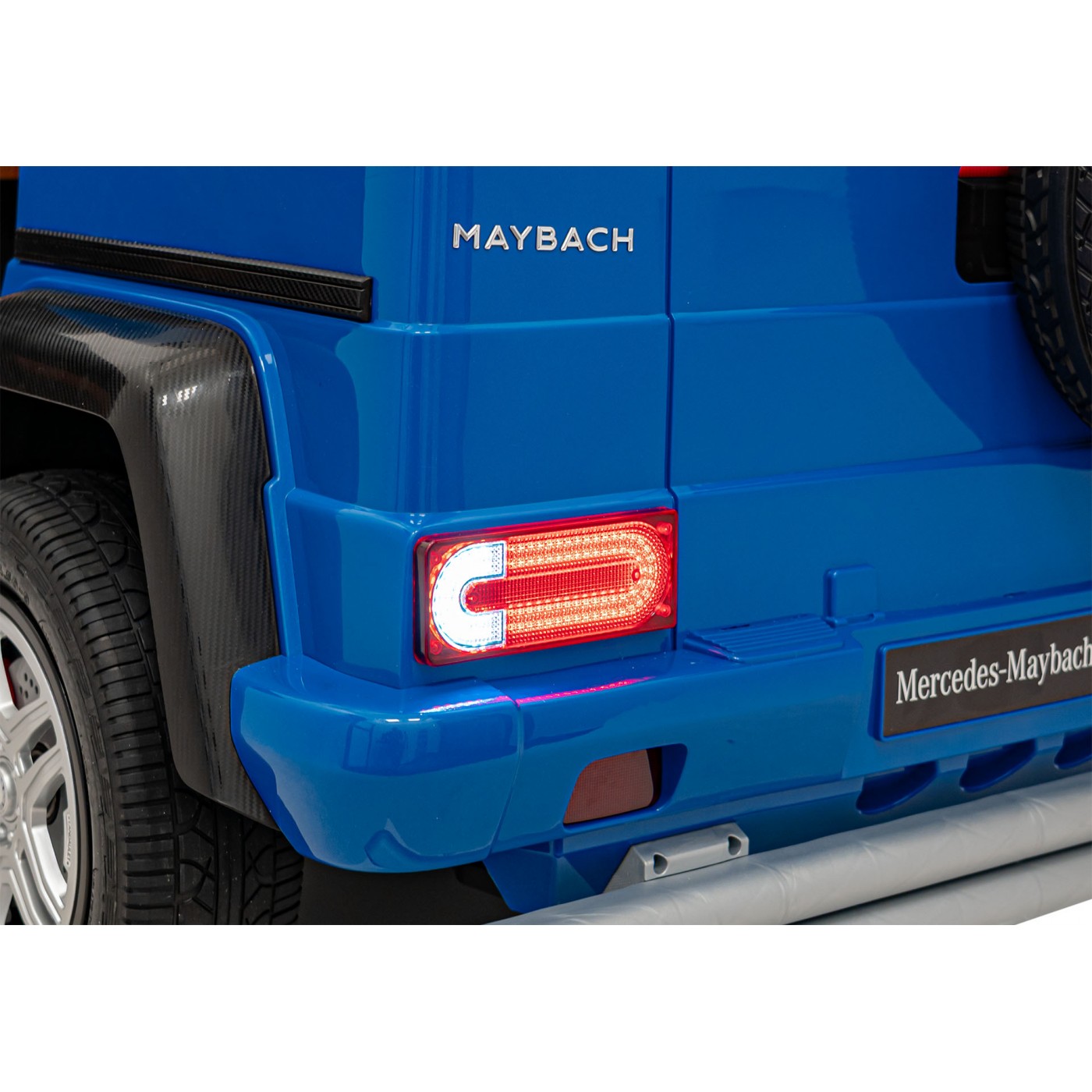 Vozidlo Mercedes Benz MAYBACH G650 Blue