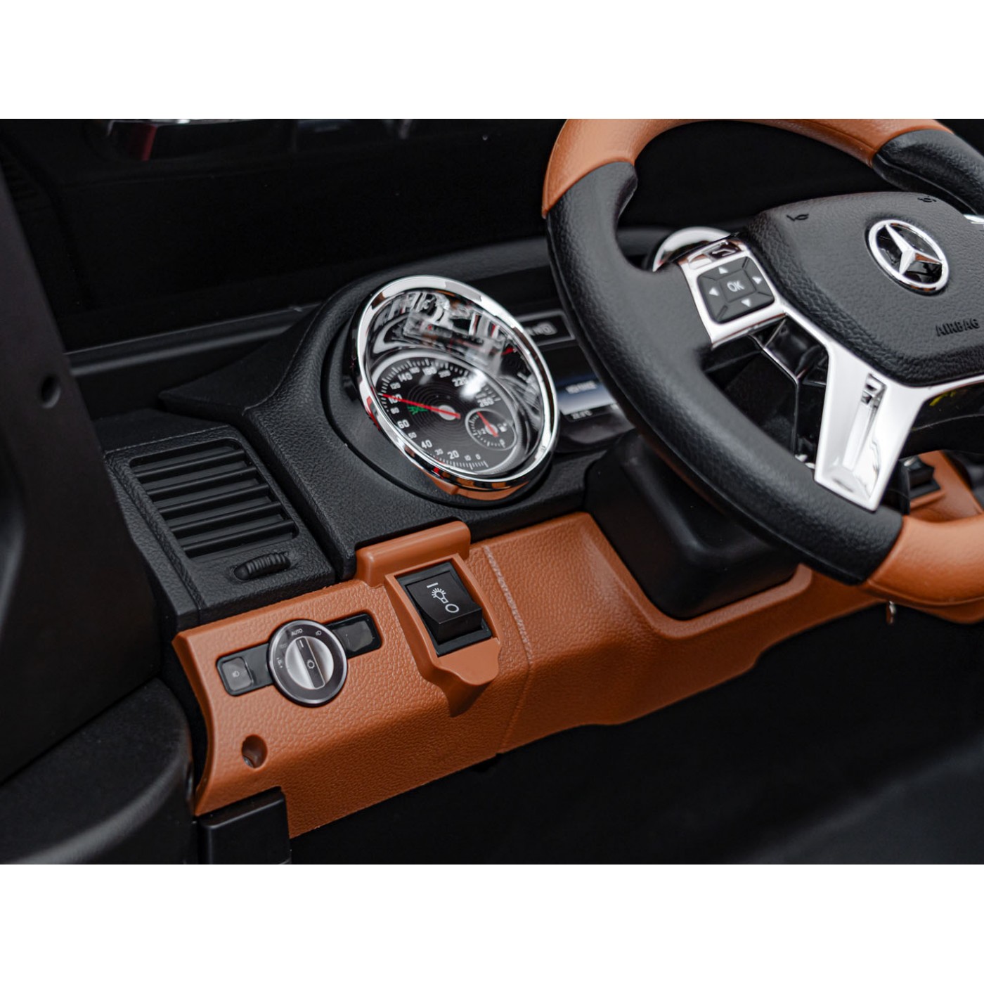 Vozidlo Mercedes Benz MAYBACH G650 STRONG Black