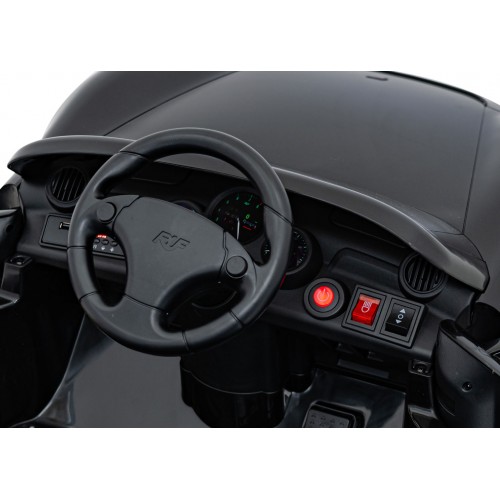 Vozidlo RUF CTR3 Black