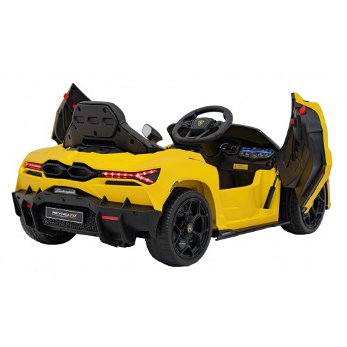 Žlté vozidlo Lamborghini Revuelto