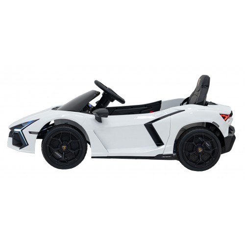 Vozidlo Lamborghini Revuelto White