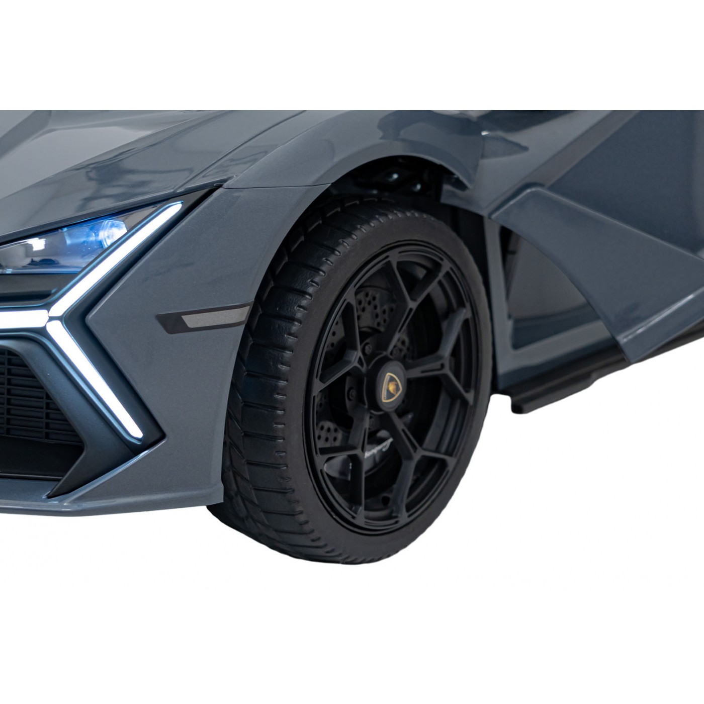 Vozidlo Lamborghini Revuelto Grey