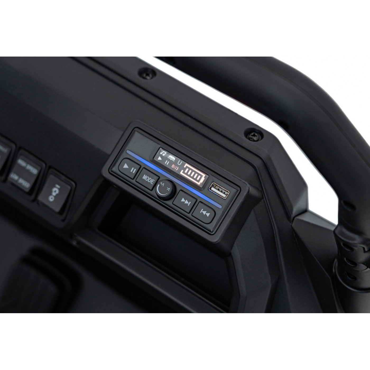 Champion Pick-Up Vehicle White