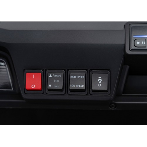 Champion Pick-Up Vehicle White