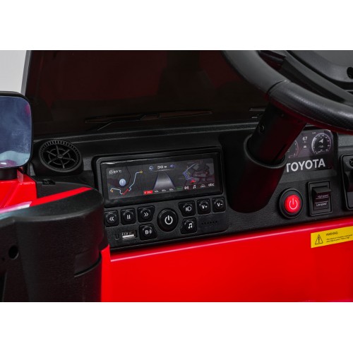 Vozidlo Toyota Land Cruiser PRADO červené