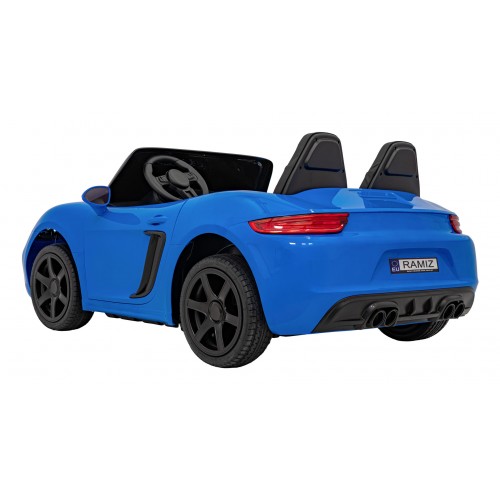 Modré lakované perfektné vozidlo