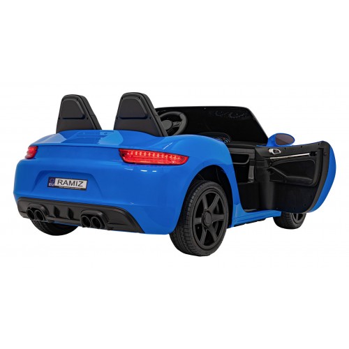 Modré lakované perfektné vozidlo