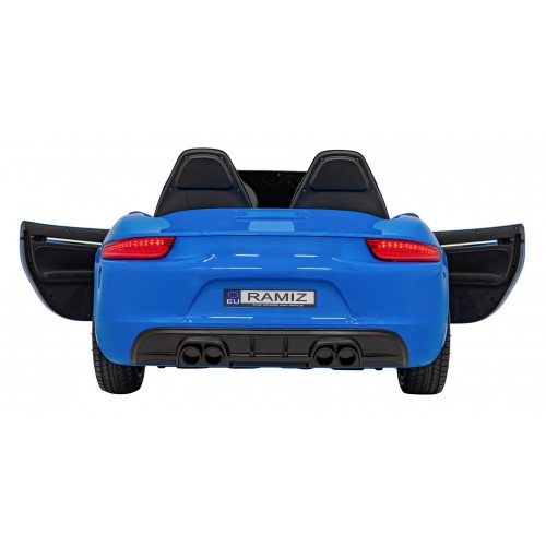 Modré lakované perfektné vozidlo