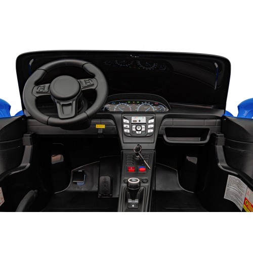 Modré lakované perfektné vozidlo