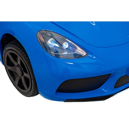 Modré lakované perfektné vozidlo