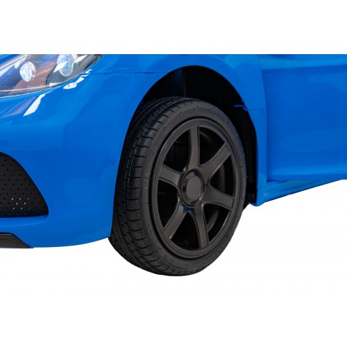 Modré lakované perfektné vozidlo