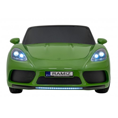 Vozidlo Perfecta lakované na zeleno