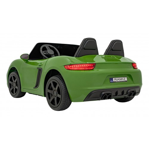 Vozidlo Perfecta lakované na zeleno