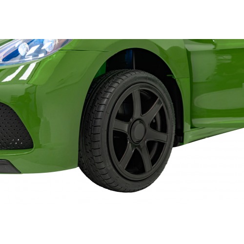 Vozidlo Perfecta lakované na zeleno