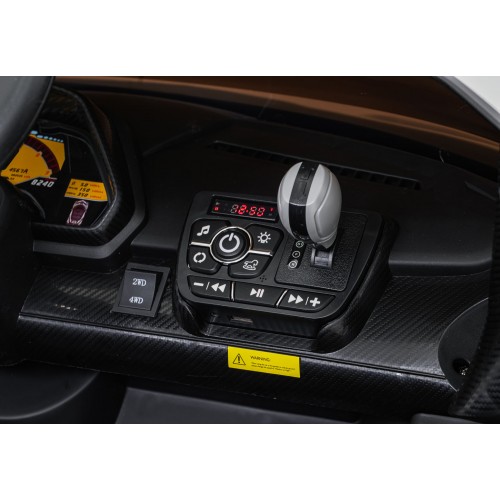 Vozidlo Lamborghini Veneno White