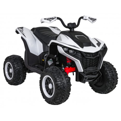 Vozidlo se čtyřmi rychlými koly v bílé barvě