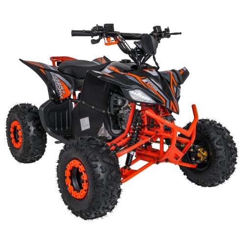 Vozidlo so spaľovacou štvorkolkou v oranžovej farbe