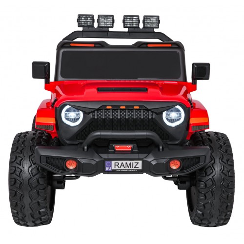 Extrémne športové vozidlo 4x4 s variabilnou veľkosťou, červené