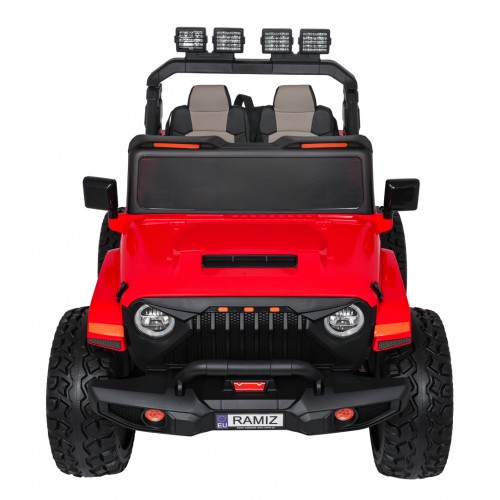 Extrémne športové vozidlo 4x4 s variabilnou veľkosťou, červené