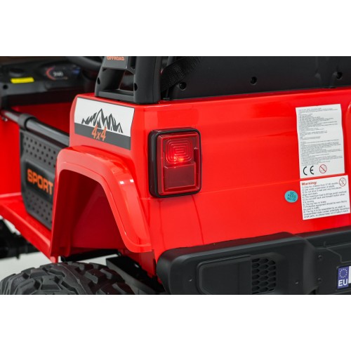 Extrémne športové vozidlo 4x4 s variabilnou veľkosťou, červené