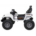 Extrémne športové vozidlo 4x4 s variabilnou veľkosťou, biele