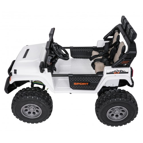 Extrémne športové vozidlo 4x4 s variabilnou veľkosťou, biele