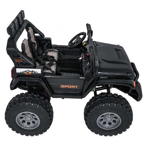 Extrémne športové vozidlo 4x4, variabilná veľkosť, čierna