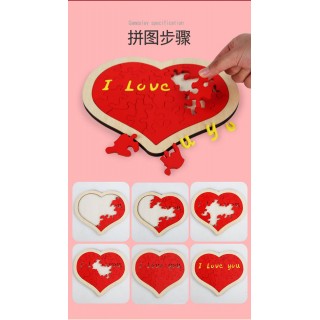 Drevené puzzle so srdiečkami