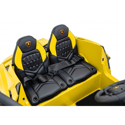 Lamborghini Revuelto XL STRONG Žlté vozidlo