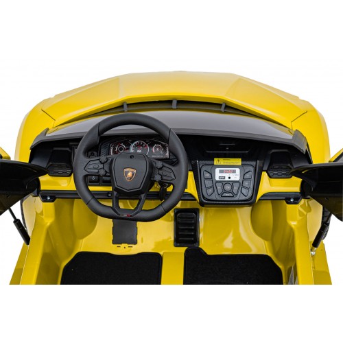 Žlté vozidlo Lamborghini Revuelto XL