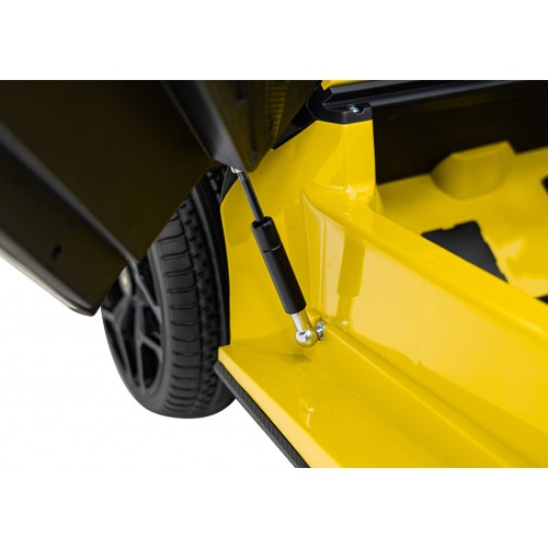 Žlté vozidlo Lamborghini Revuelto XL