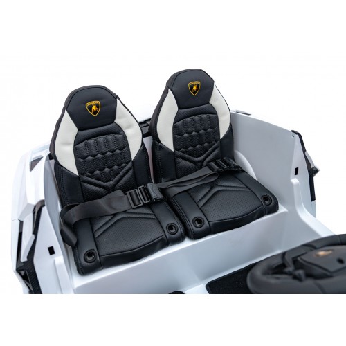 Vozidlo Lamborghini Revuelto XL White